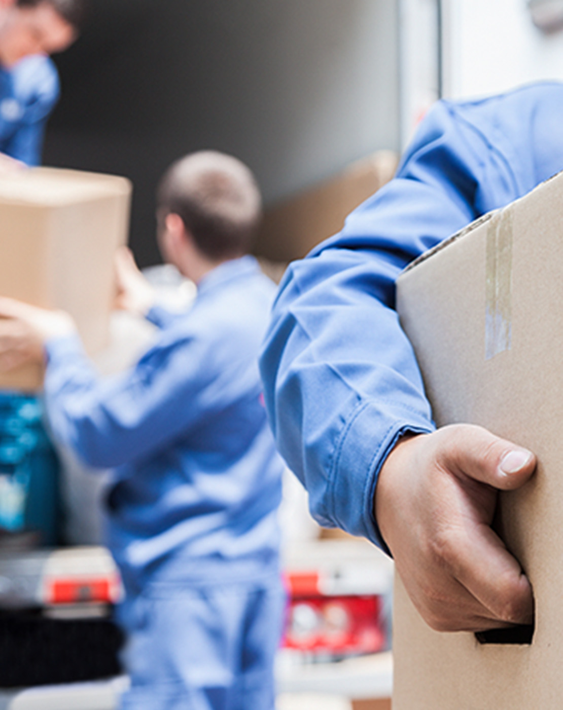 個人事業主となりますが、提携団体で社会保険の加入が可能です。